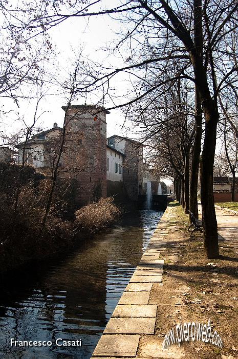 006 Fossato e Porta Rocca.jpg